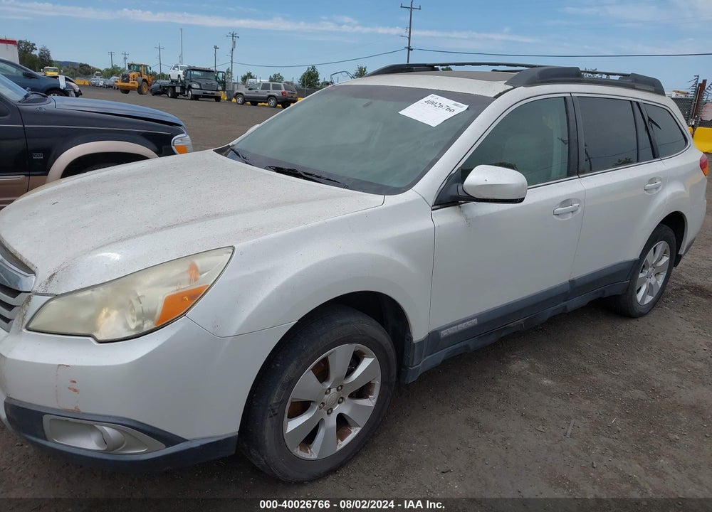 2011 SUBARU OUTBACK 3.6R LIMITED VIN: 4S4BRDLC8B2332721