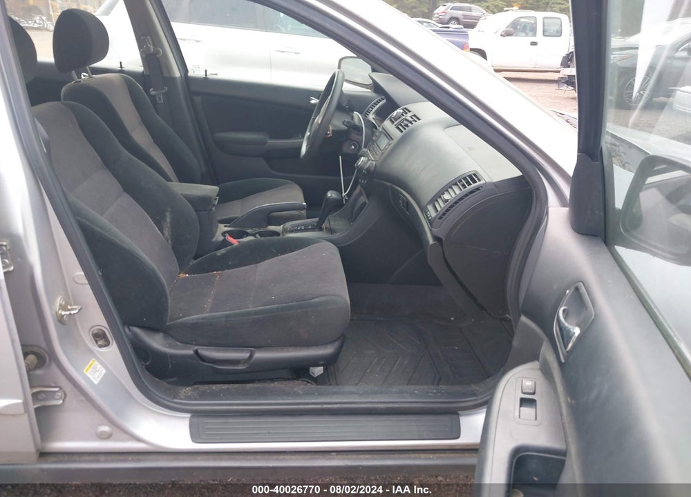 2005 HONDA ACCORD 2.4 LX VIN: 1HGCM56405A106055