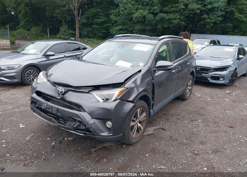 2017 TOYOTA RAV4 XLE VIN: JTMRFREV5HJ144907