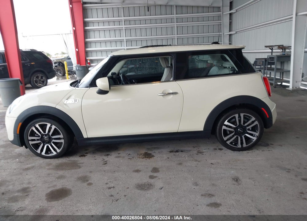 2021 MINI HARDTOP COOPER S VIN: WMWXR5C00M2N11065