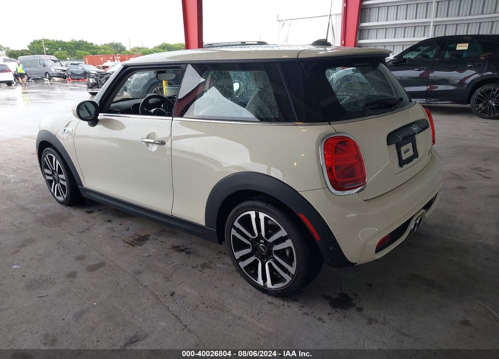 2021 MINI HARDTOP COOPER S VIN: WMWXR5C00M2N11065
