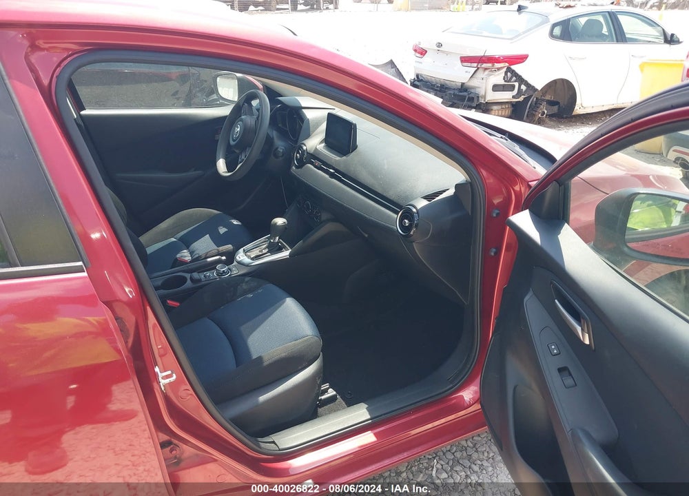 2019 TOYOTA YARIS LE VIN: 3MYDLBYV4KY520099