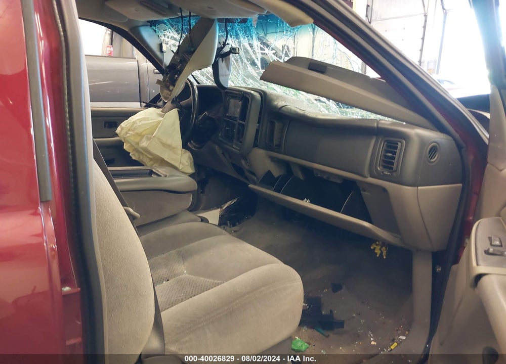 2005 CHEVROLET SUBURBAN 1500 LS VIN: 3GNFK16Z25G178292