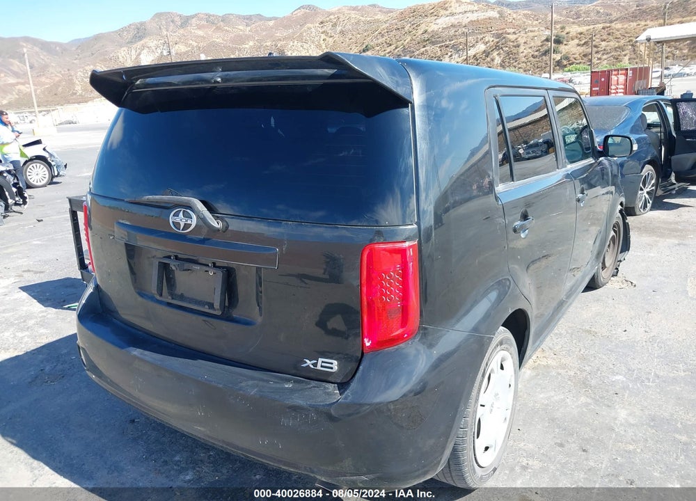 2010 SCION XB VIN: JTLZE4FE1A1108985