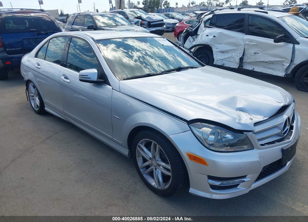 2012 MERCEDES-BENZ C 250 LUXURY/SPORT VIN: WDDGF4HB6CR217309