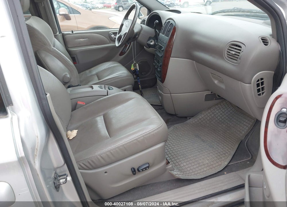 2001 CHRYSLER TOWN & COUNTRY LIMITED VIN: 2C8GT64L41R178576
