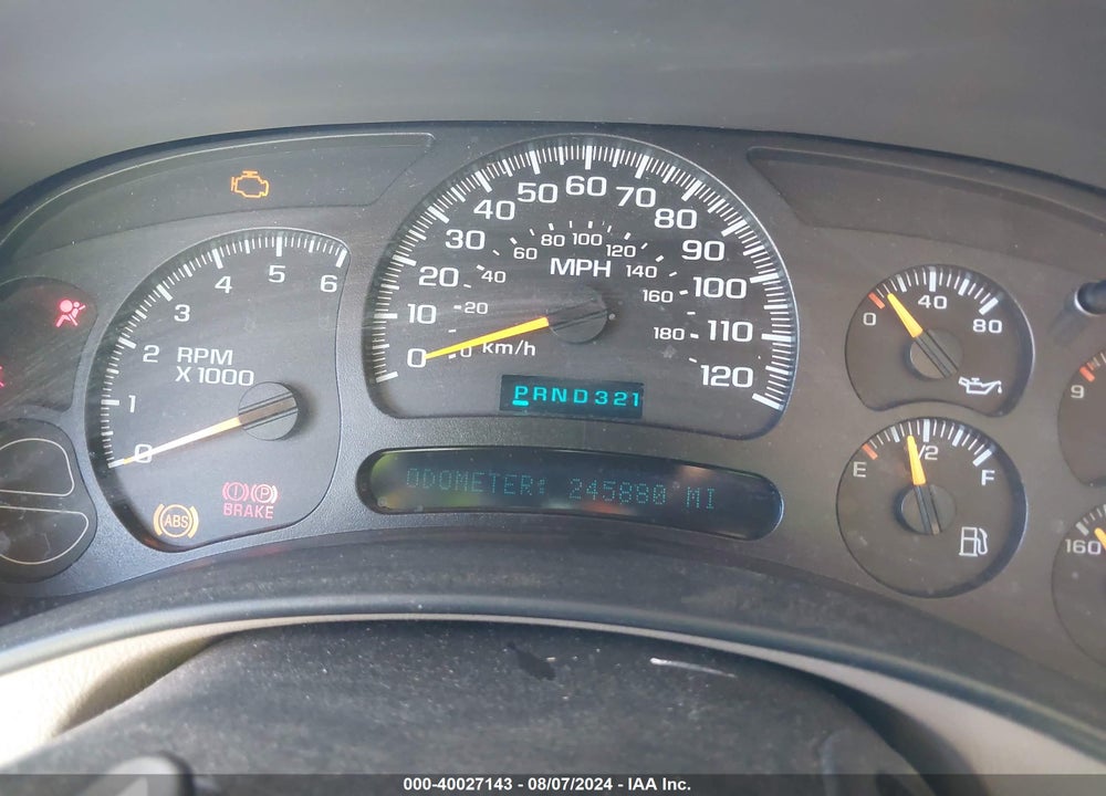 2005 CHEVROLET TAHOE Z71 VIN: 1GNEK13T15R182877