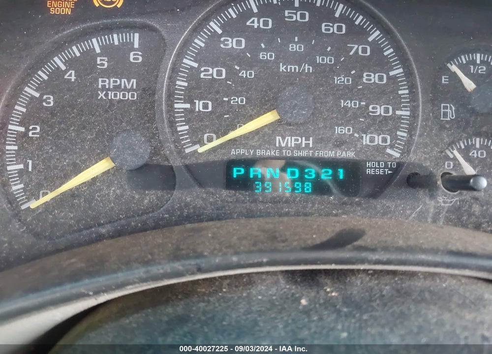 2000 CHEVROLET SILVERADO 1500 LS VIN: 2GCEC19T4Y1359156