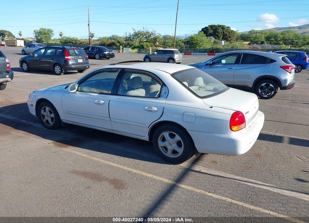 2001 HYUNDAI SONATA VIN: KMHWF25S71A421137