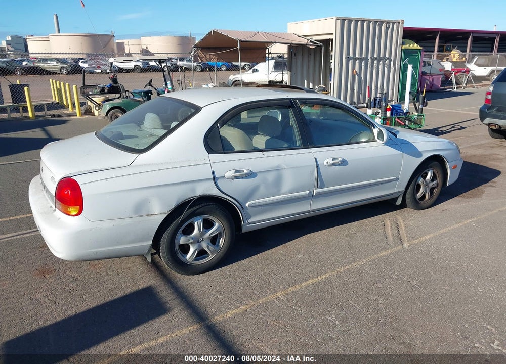 2001 HYUNDAI SONATA VIN: KMHWF25S71A421137