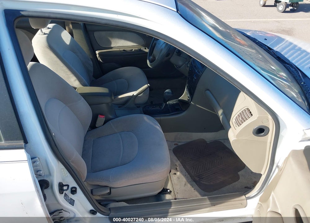 2001 HYUNDAI SONATA VIN: KMHWF25S71A421137