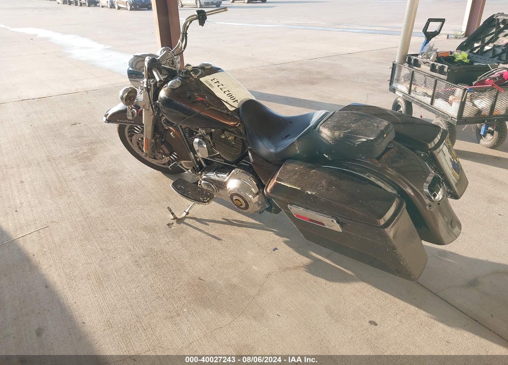 2013 HARLEY-DAVIDSON FLHR ROAD KING/ANNIVERSARY VIN: 1HD1FBM22DB654758