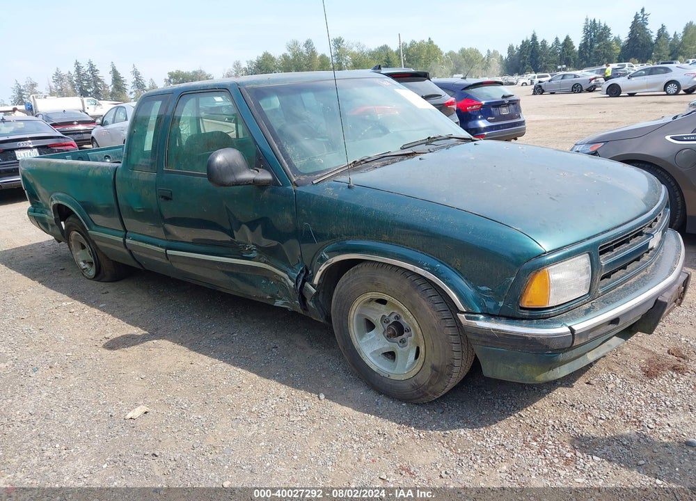 1997 CHEVROLET S-10 LS FLEETSIDE CMI VIN: 1GCCS1945V8111896