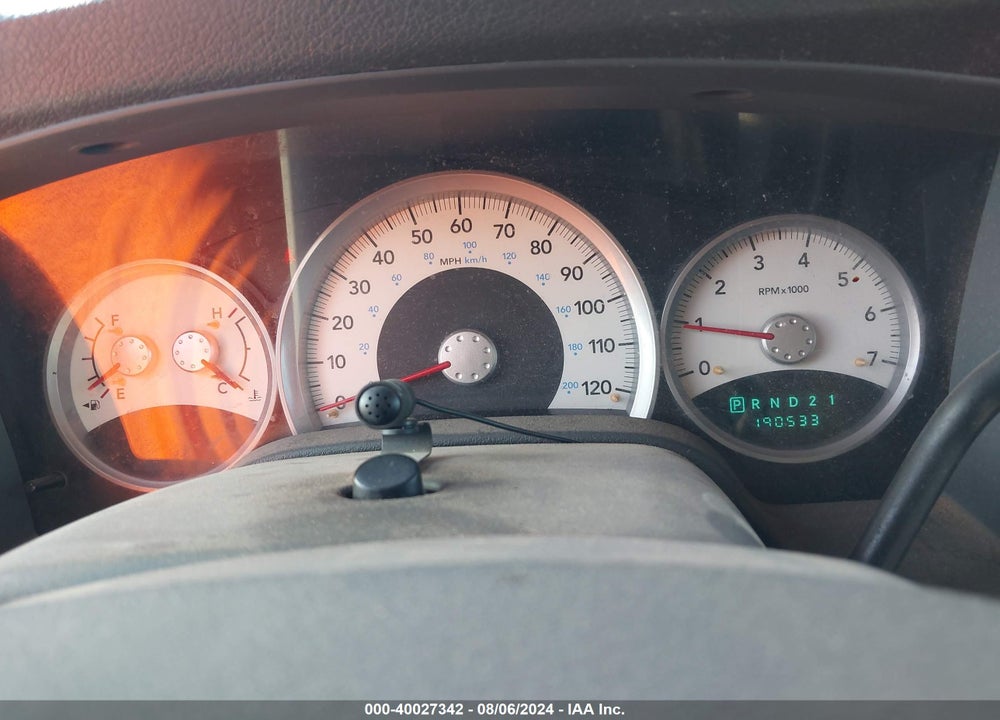 2008 DODGE DURANGO SLT VIN: 1D8HD48228F108764