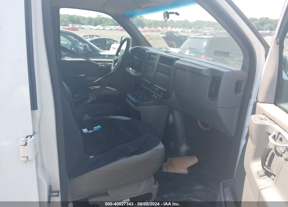 2003 CHEVROLET EXPRESS VIN: 1GCHG39U931143677