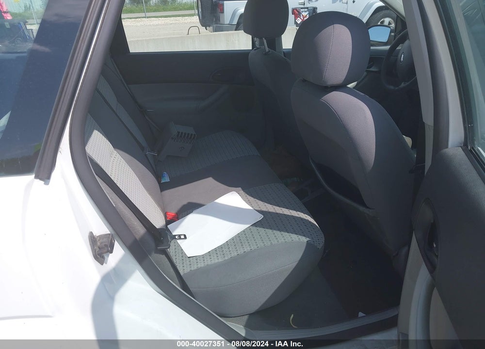 2006 FORD FOCUS VIN: 1FAFP36N46W207285