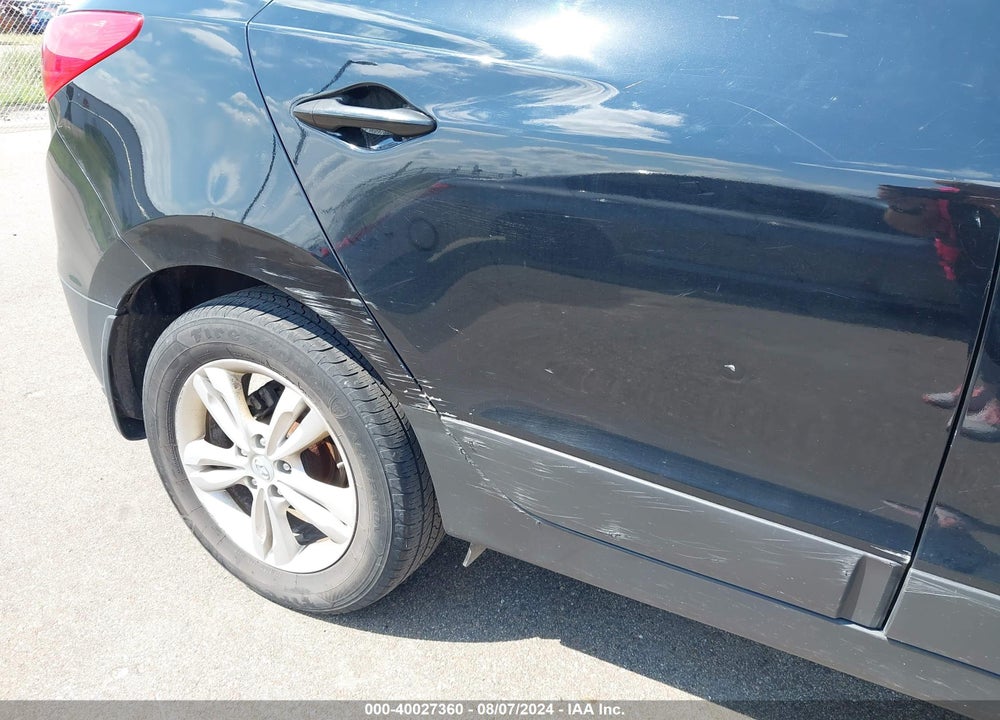 2010 HYUNDAI TUCSON GLS VIN: KM8JU3AC6AU073592