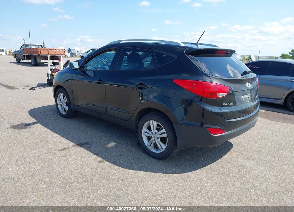2010 HYUNDAI TUCSON GLS VIN: KM8JU3AC6AU073592