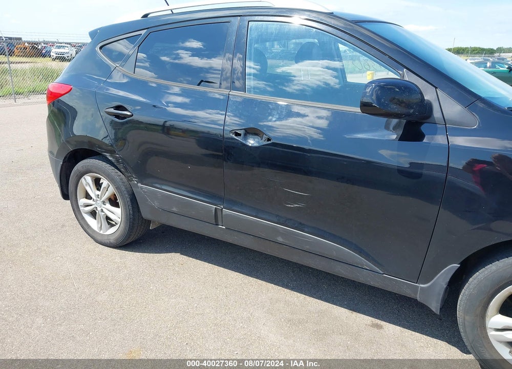 2010 HYUNDAI TUCSON GLS VIN: KM8JU3AC6AU073592