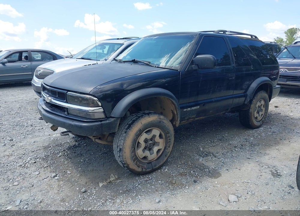 2001 CHEVROLET BLAZER LS VIN: 1GNCT18W21K237783