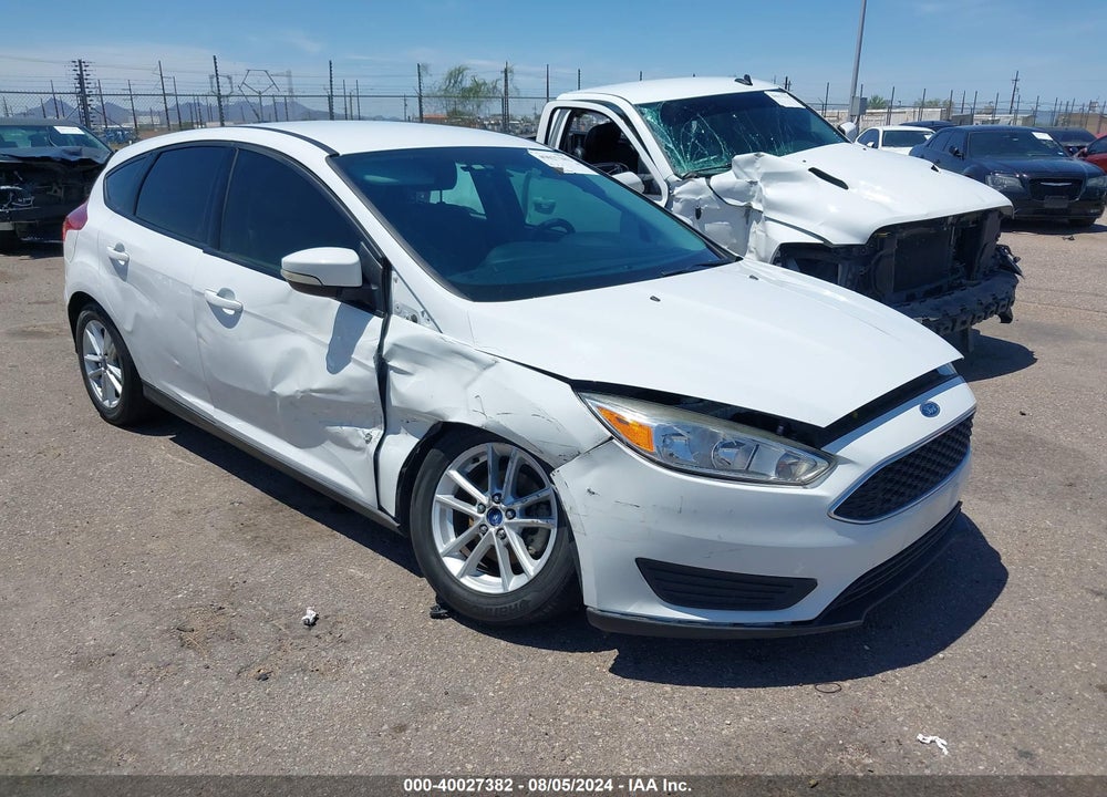 2017 FORD FOCUS SE VIN: 1FADP3K26HL333381
