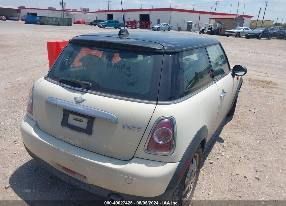 2013 MINI HARDTOP COOPER VIN: WMWSU3C52DT680216