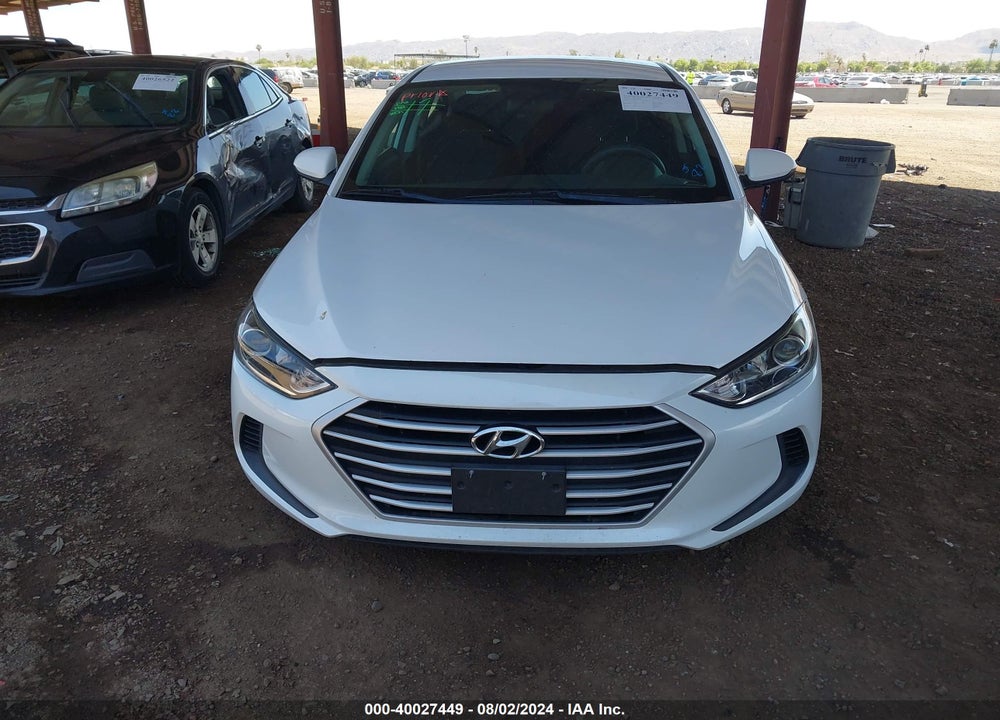 2018 HYUNDAI ELANTRA SE VIN: 5NPD74LF1JH383245