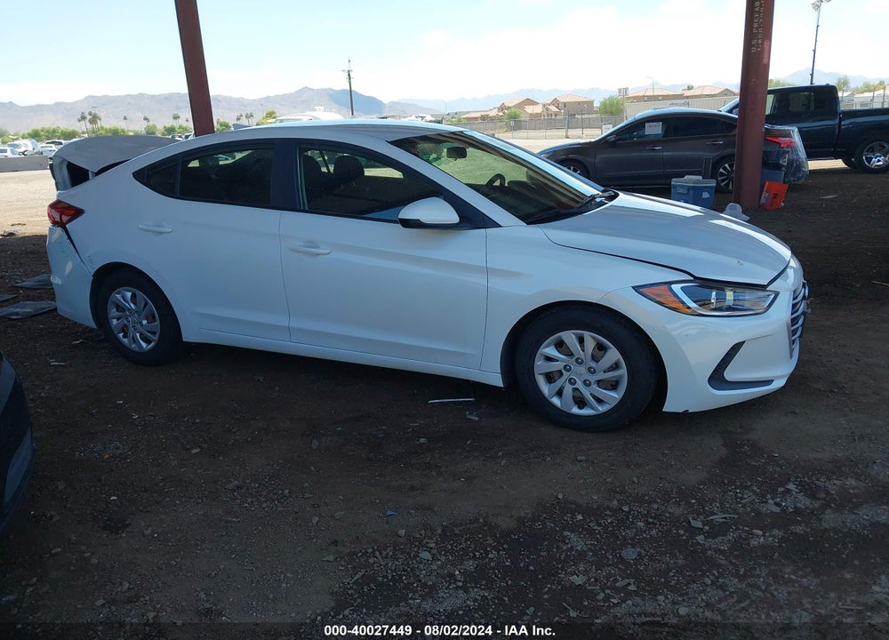 2018 HYUNDAI ELANTRA SE VIN: 5NPD74LF1JH383245