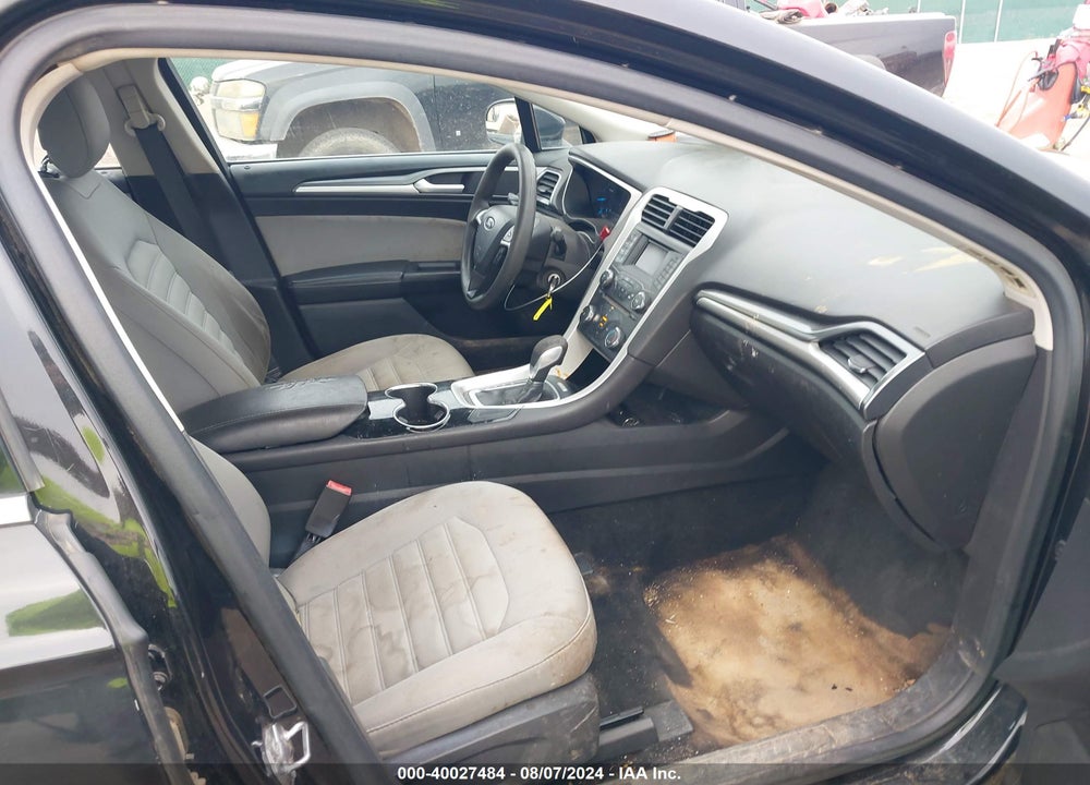 2014 FORD FUSION S VIN: 1FA6P0G70E5384418