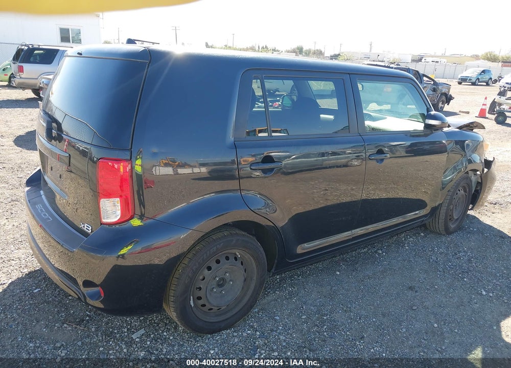 2015 SCION XB VIN: JTLZE4FE3FJ073017