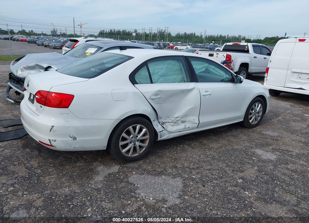 2014 VOLKSWAGEN JETTA 1.8T SE VIN: 3VWD07AJ9EM429155