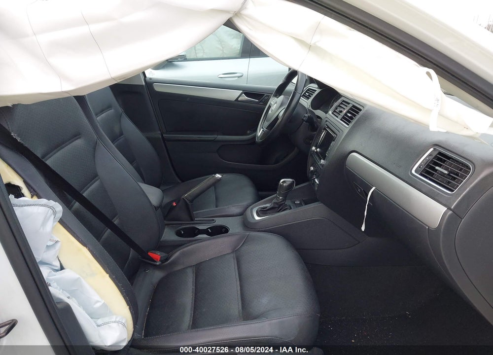 2014 VOLKSWAGEN JETTA 1.8T SE VIN: 3VWD07AJ9EM429155