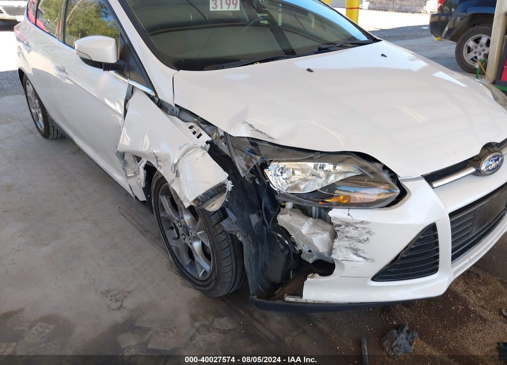 2014 FORD FOCUS TITANIUM VIN: 1FADP3N20EL399013