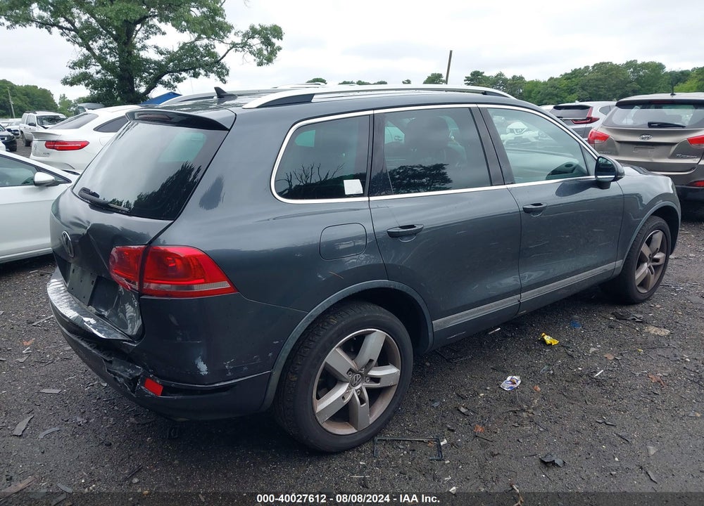 2012 VOLKSWAGEN TOUAREG VR6 LUX VIN: WVGEF9BP9CD011882