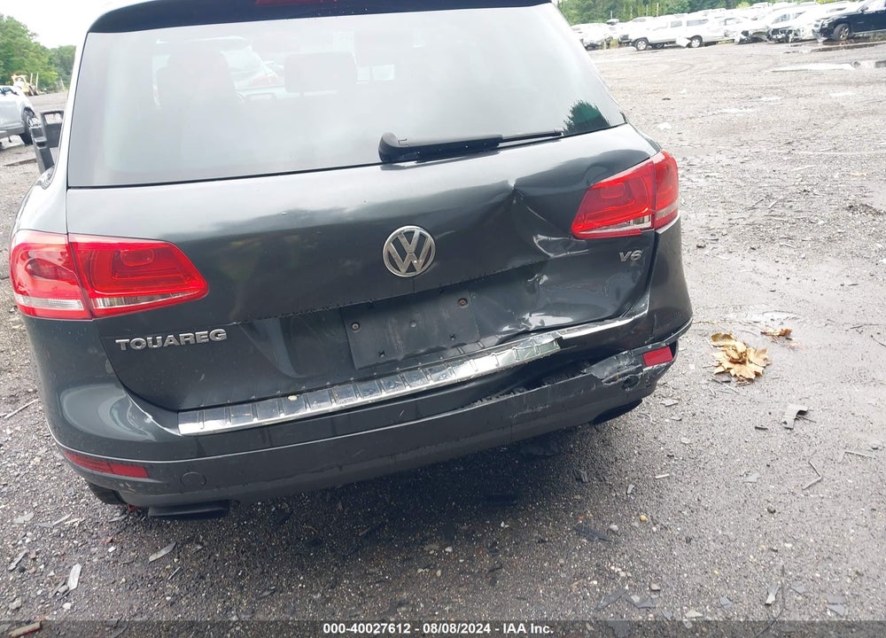 2012 VOLKSWAGEN TOUAREG VR6 LUX VIN: WVGEF9BP9CD011882