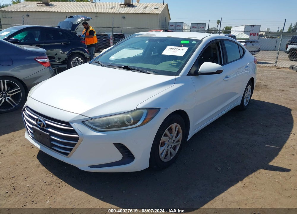 2017 HYUNDAI ELANTRA SE VIN: 5NPD74LFXHH165900
