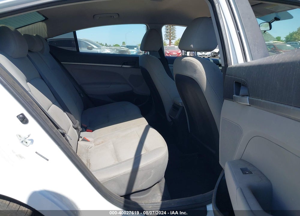 2017 HYUNDAI ELANTRA SE VIN: 5NPD74LFXHH165900