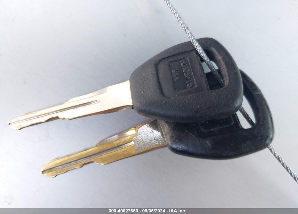 2000 HONDA ACCORD 2.3 LX VIN: JHMCG5547YC037332