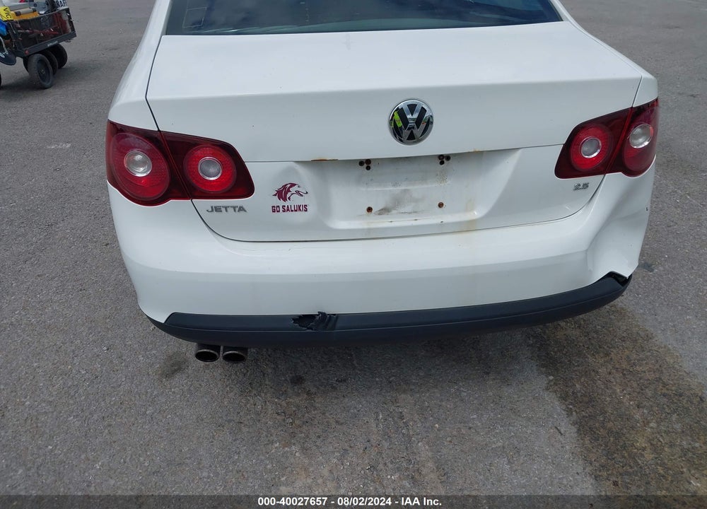 2010 VOLKSWAGEN JETTA SE VIN: 3VWRX7AJ4AM049460