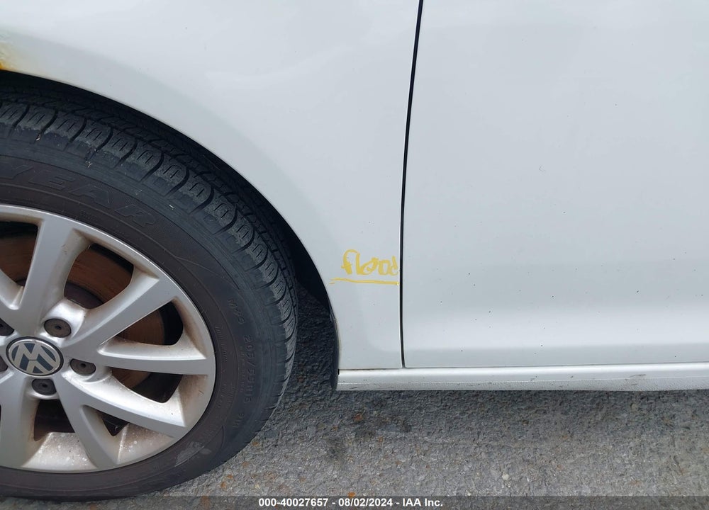 2010 VOLKSWAGEN JETTA SE VIN: 3VWRX7AJ4AM049460