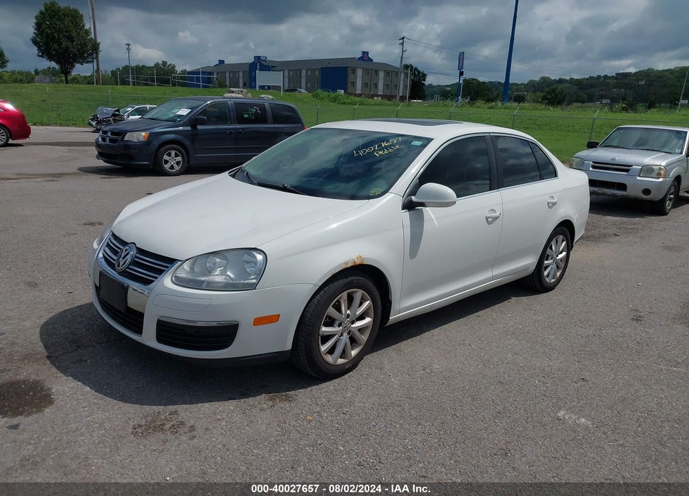 2010 VOLKSWAGEN JETTA SE VIN: 3VWRX7AJ4AM049460