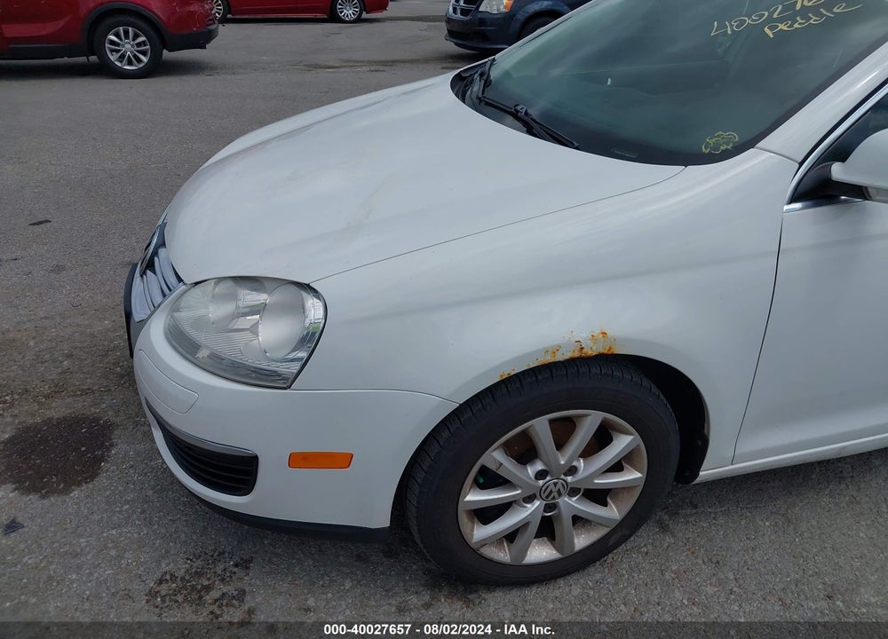2010 VOLKSWAGEN JETTA SE VIN: 3VWRX7AJ4AM049460