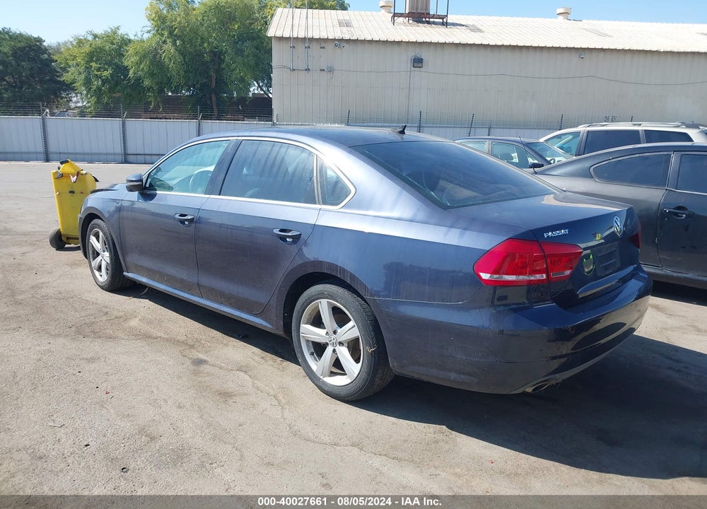 2012 VOLKSWAGEN PASSAT 2.5L SE VIN: 1VWBP7A34CC043889