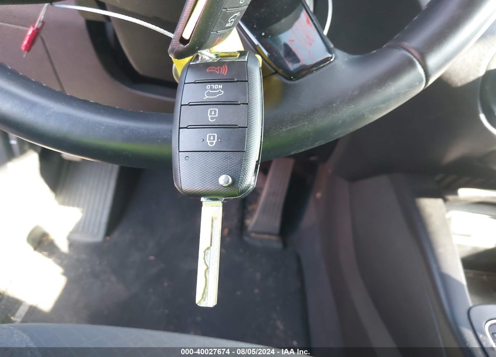 2020 KIA SORENTO 2.4L LX VIN: 5XYPG4A38LG628459
