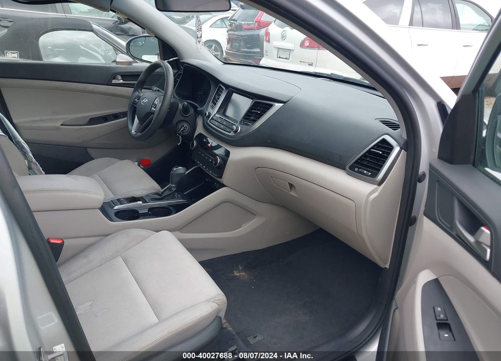 2018 HYUNDAI TUCSON VIN: KM8J3CA40JU674329