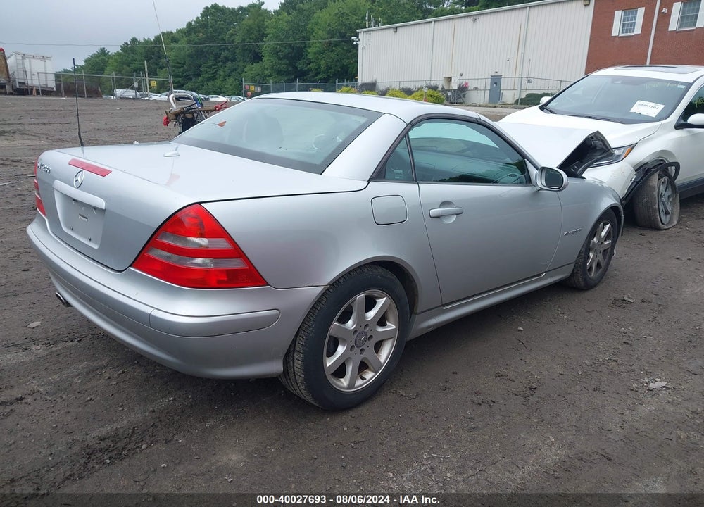 2001 MERCEDES-BENZ SLK 230 KOMPRESSOR VIN: WDBKK49F21F217144
