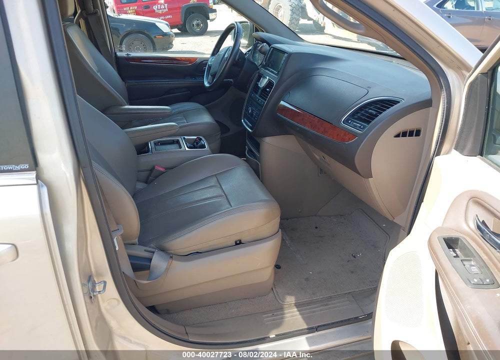 2013 CHRYSLER TOWN & COUNTRY TOURING VIN: 2C4RC1BG0DR559526