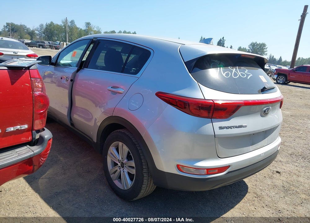 2018 KIA SPORTAGE LX VIN: KNDPM3AC6J7398692