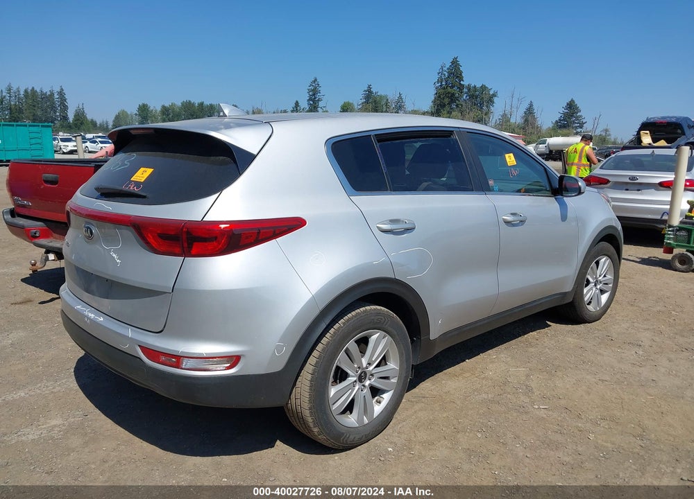 2018 KIA SPORTAGE LX VIN: KNDPM3AC6J7398692