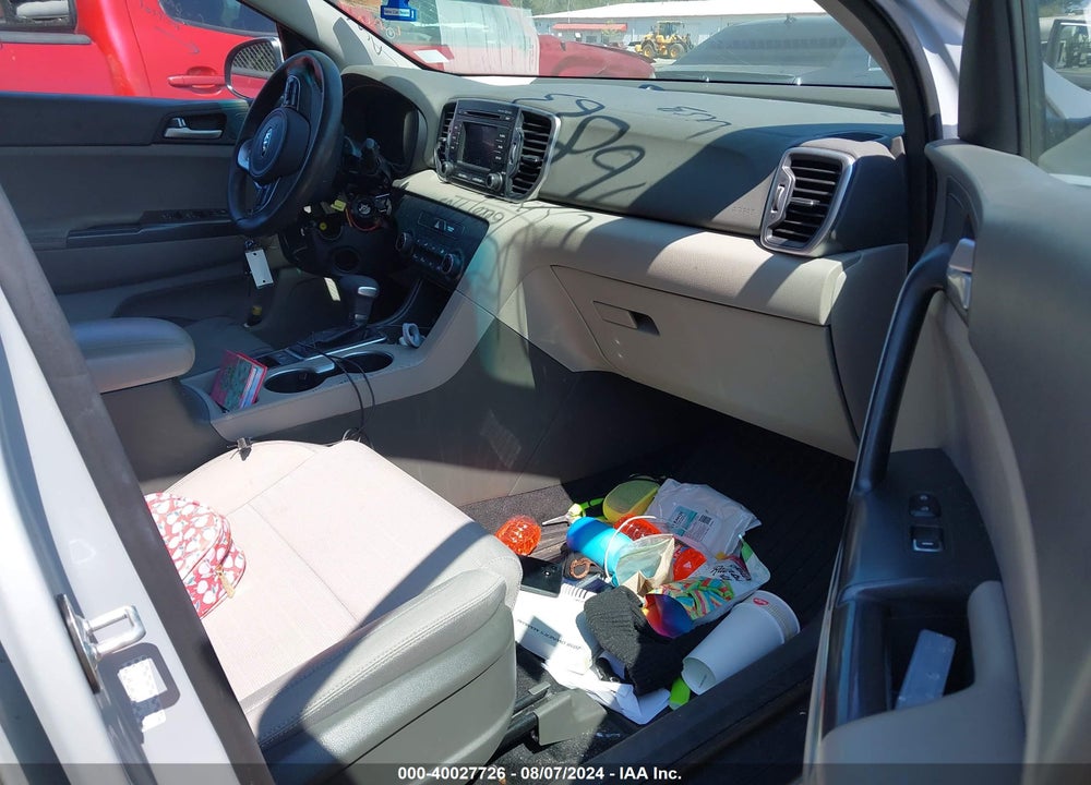 2018 KIA SPORTAGE LX VIN: KNDPM3AC6J7398692